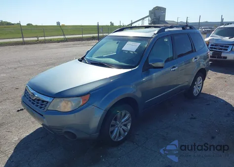 2013 Subaru Forester 2.5X Premium z USA, uszkodzony, nr VIN JF2SHACC4DH416137